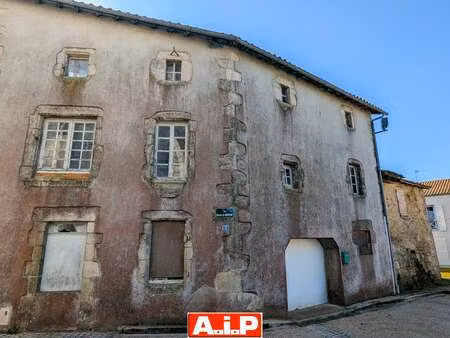 vente maison à saint-amand-sur-sèvre (79700) : à vendre / 180m² saint-amand-sur-sèvre