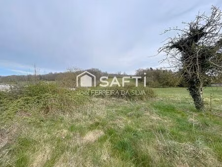 situé à lixy (89140)