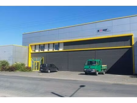 location - entrepot 3531 m2 saint pierre des corps