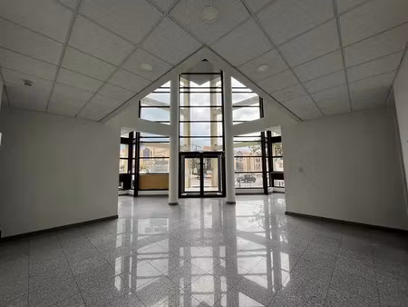 bureaux hotel de ville roanne 100m2