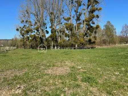 terrain de 823 m² à compiegne