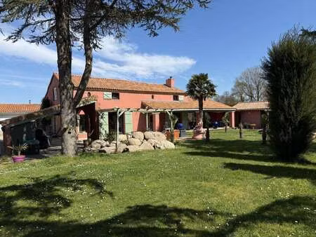 vente maison au may-sur-èvre (49122) : à vendre / 190m² le may-sur-èvre