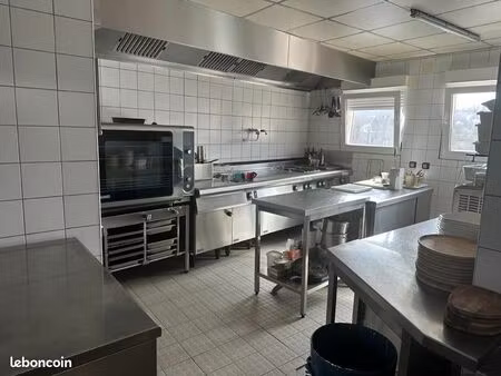 fonds de commerce 180 m²