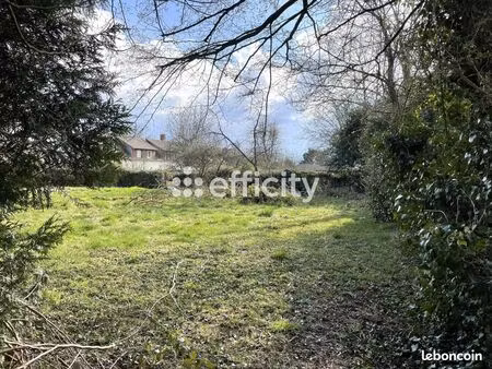 terrain 650 m² novillers
