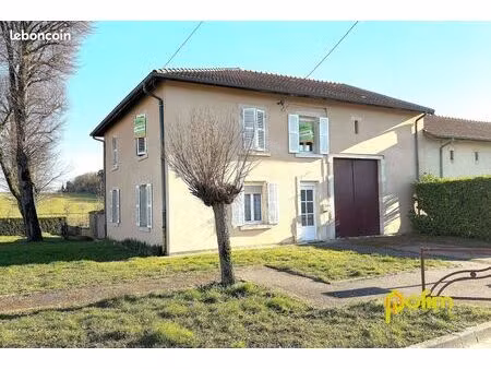 maison de village 6 pièces 136 m²