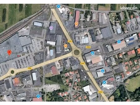 local d'activité 812 m²