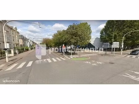 local commercial 186 m²