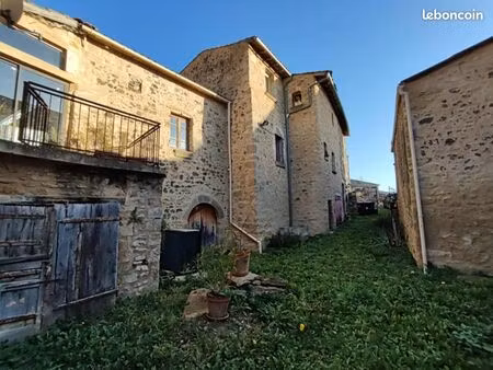 maison 6 pièces 165 m²