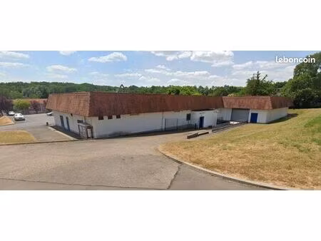 local 1200 m² creutzwald