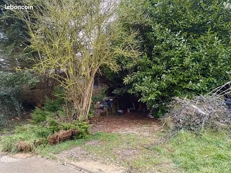 terrain 600 m² pihem