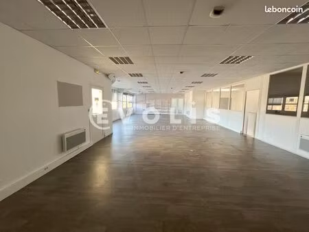 bureaux 225 m²