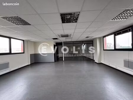 bureaux 198 m²