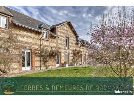propriété 11 pièces 383 m²