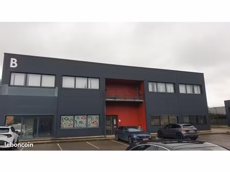 location bureaux 220 m2 - cailloux sur fontaines