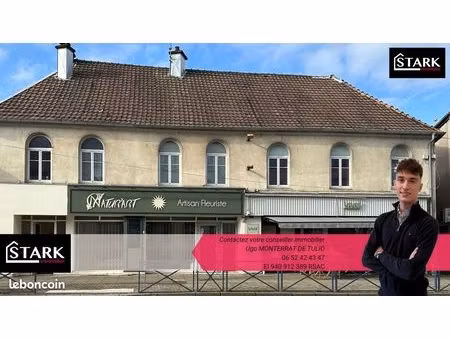 immeuble 1488 m² lure