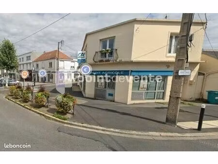 local commercial 569 m²