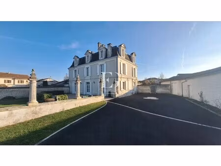 maison de luxe à vendre à vars