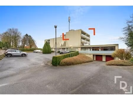 dakappartement te koop met prachtig zicht over heuvelland