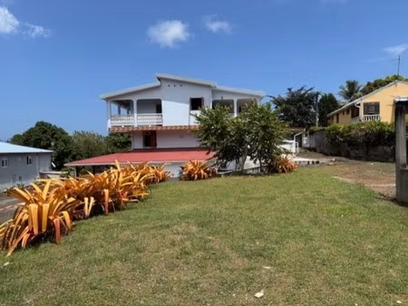 immeuble de 5 logements à vendre le vauclin (97280)  refait à neuf !