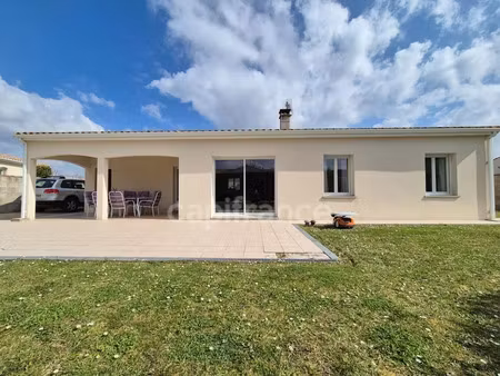 vente maison 4 pièces 89 m² à le chay (17600)  294 000 €