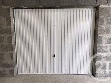 parking à louer - 18 m2 - plesse - 44 - pays-de-loire