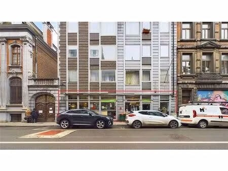 spacieux commerce en plein centre de namur
