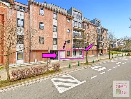 magnifique studio idéalement situé. a saisir !