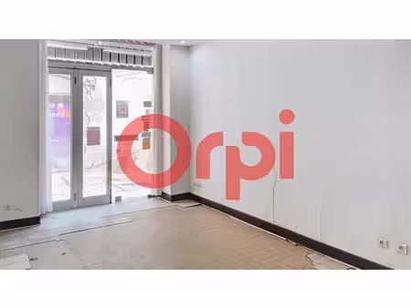 vente locaux professionnels 63 m² à ollioules (83190)  150 000 €