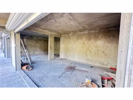 local commercial neuf de 47 m2 saint-claude - 104.445eur