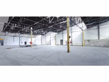 location locaux professionnels 1 pièce 997 m² à perigny (17180)  4 400 €