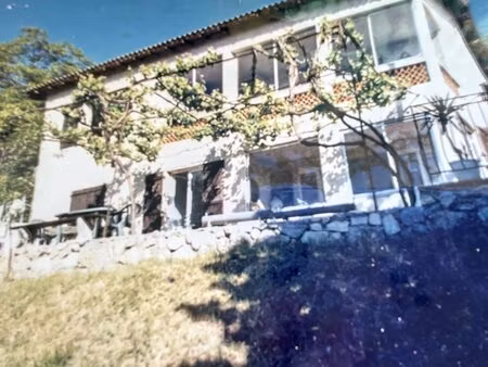 brianconnet : villa 150 m² composé de 2 appartements