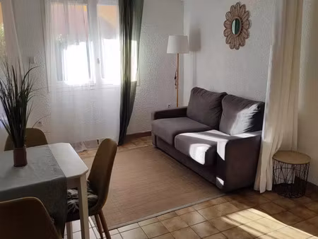 location appartement 1 pièce 27 m² à canet-en-roussillon (66140)