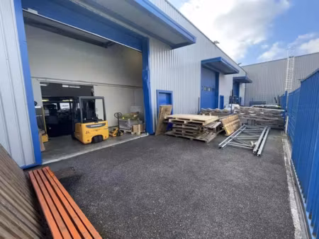 local d'activité 250m2