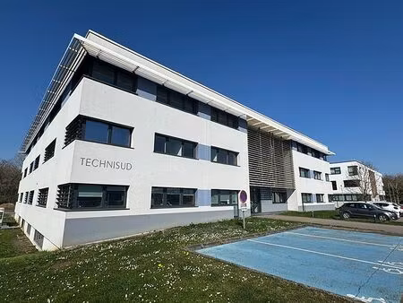 vente bureau jouy aux arches 300 m²