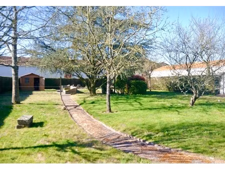 en vente maison individuelle 196 m² – 295 000 € |saint-andré-de-la-marche