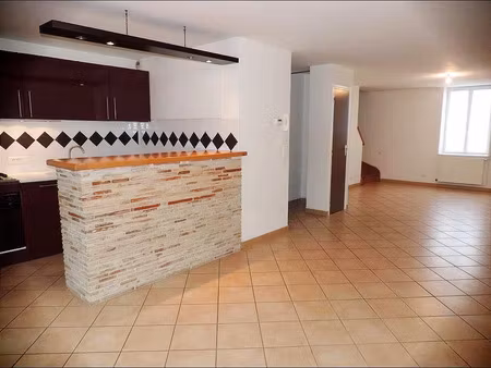 location appartement 3 pièces 77 m² à belleville-en-beaujolais (69220)