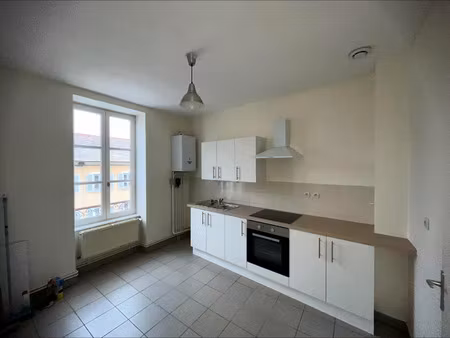 location appartement 3 pièces 77 m² à belleville-en-beaujolais (69220)
