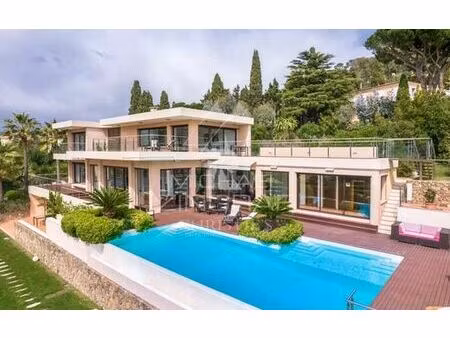 villa de 8 pièces de luxe en location cannes la bocca  france