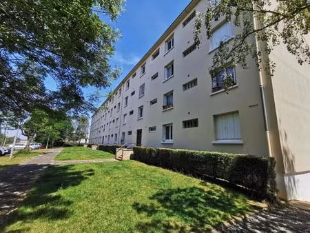 location appartement 3 pièces 78 m² à mondoubleau (41170)