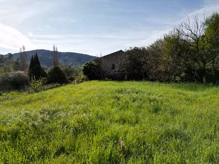 vente terrain 470 m² solliès-toucas (83210)