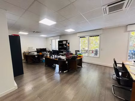 vente locaux professionnels 1 pièce 74.8 m² à le raincy (93340)  441 000 €