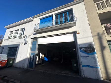 location locaux professionnels 552 m² à montreuil (93100)  6 000 €