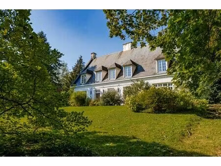 vert chasseur - grande villa +/- 32 ares - tennis piscine