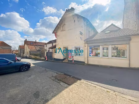 location commerce 6 pièces 125 m² à aincourt (95510)