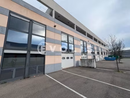 location bureau saint quentin fallavier 38070