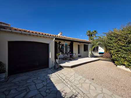 villa 4 pieces -piscine hors sol et garage le muy