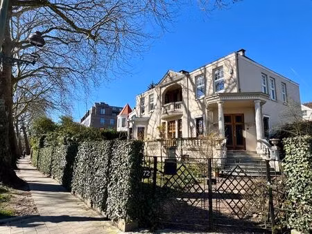 villa d'exception - idéale pour usage mixte