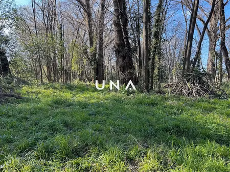 vente terrain 2470 m² à tresques (30330)  10 000 €