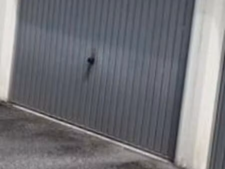 garage 1 moto   parking  box stockage fermé