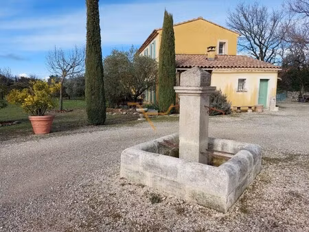 villa de luxe à vendre à réauville